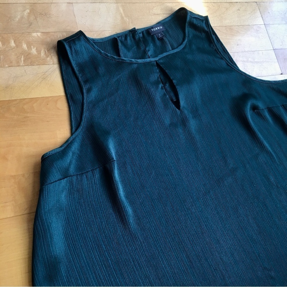 Torrid Dressy, Ribbed Keyhole Tank, Green, Size 0 (L / 12)